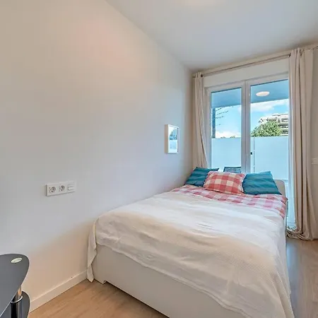Bright & Modern 2bdr *pool *parking * Marbella