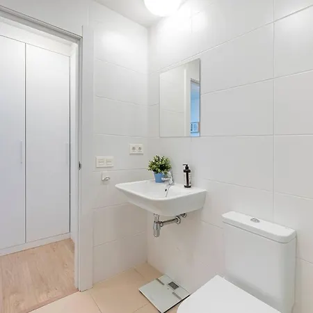 Bright & Modern 2bdr *pool *parking Apartment Marbella