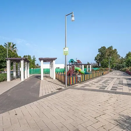 Apartment Bright & Modern 2bdr *pool *parking Marbella