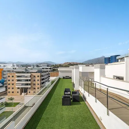 Bright & Modern 2bdr *pool *parking Apartment *