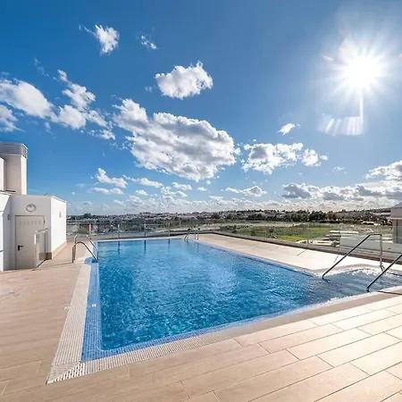 Apartment Bright & Modern 2bdr *pool *parking Marbella